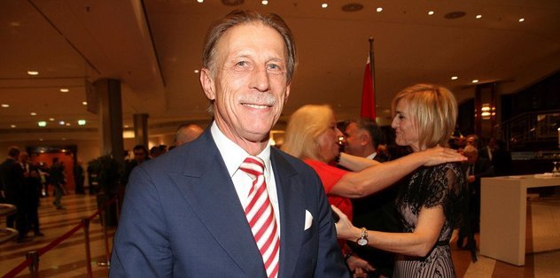  Sen hoca ol başkan!