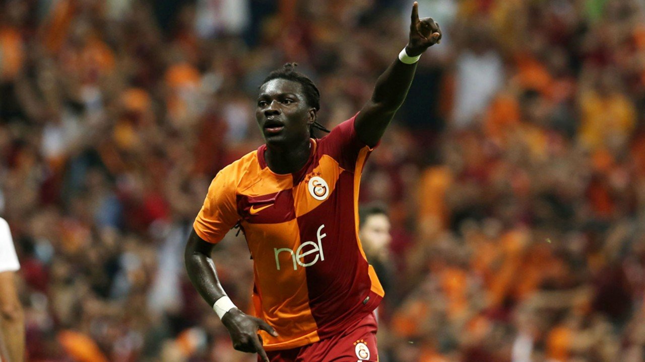 Bafetimbi Gomis, Galatasaray'ın transferine kefil oldu