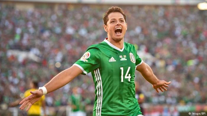 Beşiktaş, Chicharito transferi için masada! Fikret Orman'dan çıkarma