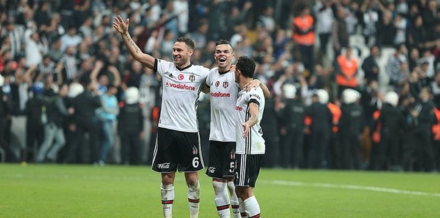 Beşiktaş’ta iki yıldız kadroya alınmadı