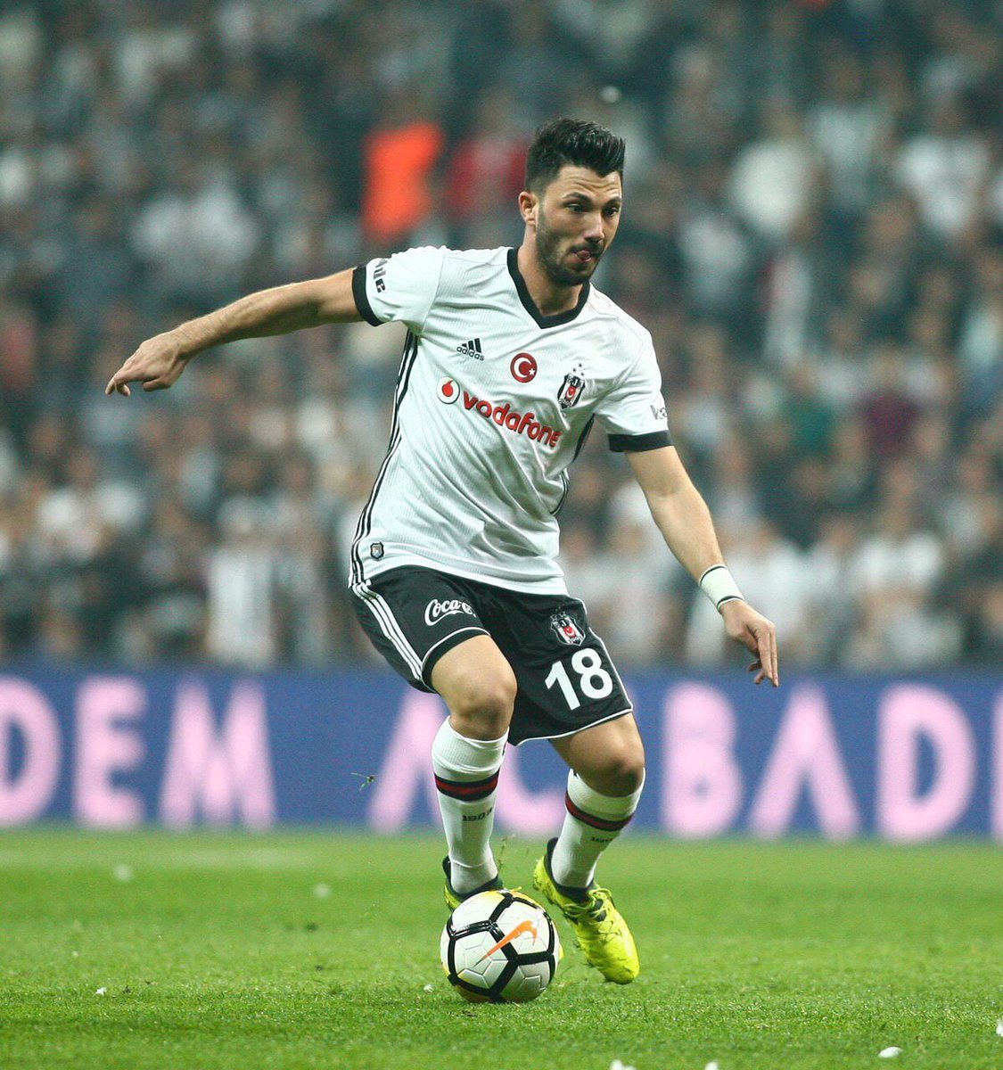 Beşiktaş’ta Tolgay Arslan’ın ilk yarıdaki performansı