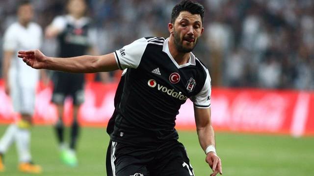 Beşiktaş'tan Tolgay Arslan için flaş transfer kararı