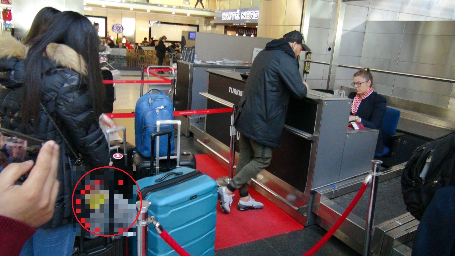 'Cenk Tosun herkesi şaşırttı! Onu da yanında götürdü