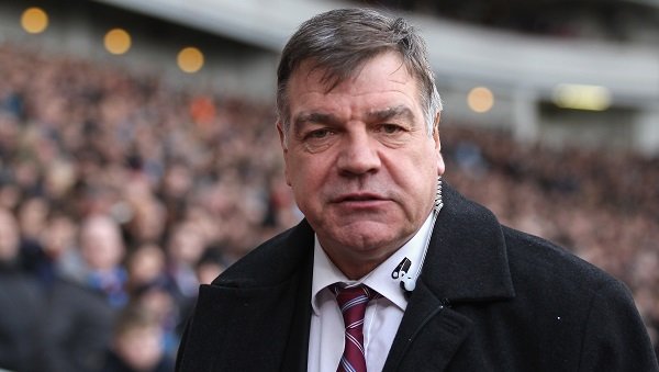 Cenk Tosun'un hocası transferi resmen açıkladı! Fenerbahçe...