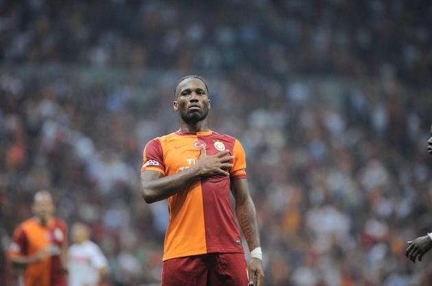 'Didier Drogba devrede! Gomis'e partner geliyor