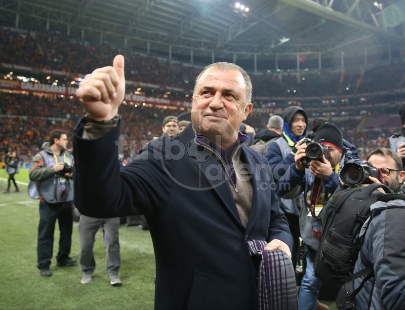 FATİH TERİM ŞAŞKINLIĞINI GİZLEYEMEDİ