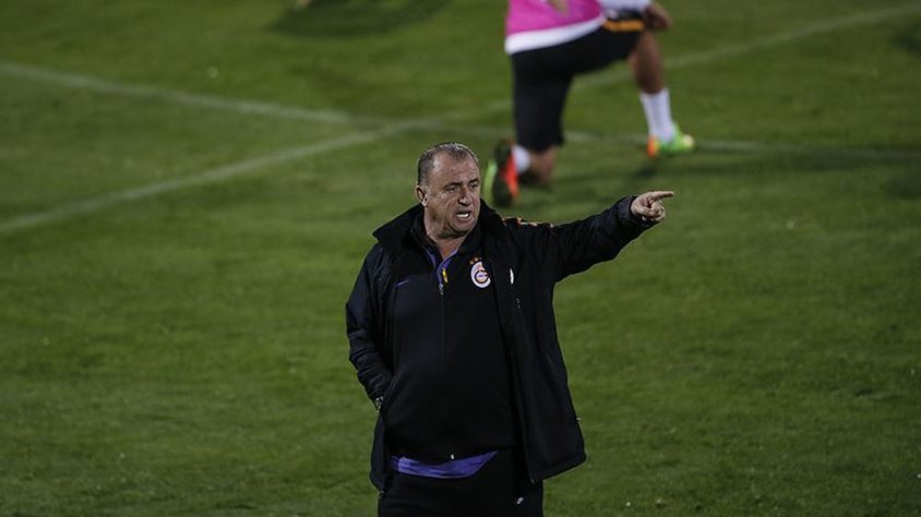 Fatih Terim'in ilk transferi açıklandı! Gece yarısı açıkladılar