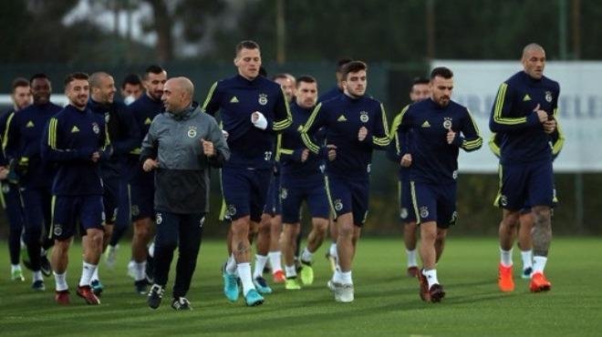 Fenerbahçe'de yıldız adayları için çılgın plan! 2 futbolcu