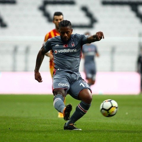 'Fenerbahçe'ye bomba teklif! Jeremain Lens iddiası
