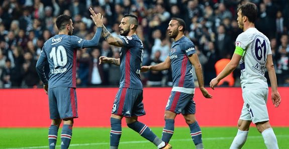 Flaş! Beşiktaş golcü transferini bitirdi! Duyurdular
