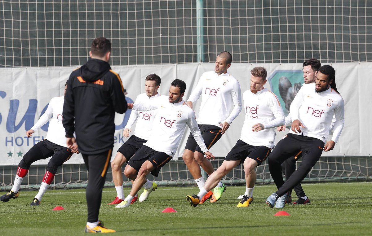 Flaş transfer çağrısı! 