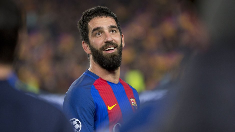 Galatasaray taraftarlarından Arda Turan'a büyük şok! Sosyal medya birleşti 