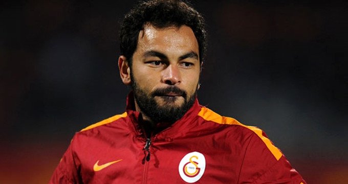 Galatasaray’a bu kadar duygusal yaklaşan Selçuk İnan, bazen protestolar nedeniyle üzülüyor mu?