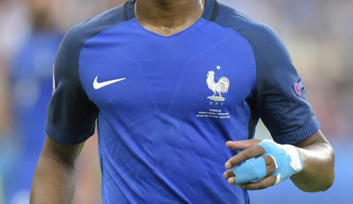 'Galatasaray'da flaş sol bek gelişmesi! Menajeri İstanbul'a geliyor...