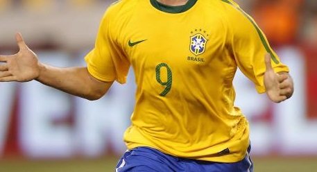 'Galatasaray'dan forvet hattına sürpriz Sambacı golcü