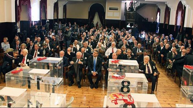 Galatasaray'ı kayyumdan kurtaracak formül bulundu