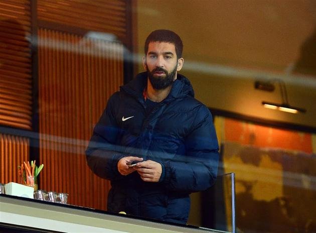 Giresunspor taraftarından Arda Turan'a ilginç gönderme!
