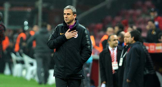 Hamza Hamzaoğlu’nun Antalyaspor’daki ilk sözleri ve transfer açıklaması