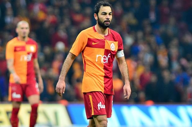 İlk 8 haftada lige çok iyi başlayan bir Galatasaray vardı. Sonra çok sert bir düşüş yaşandı. Bunun sebepleri nerede idi sence? Tudor nerede hata yaptı? 