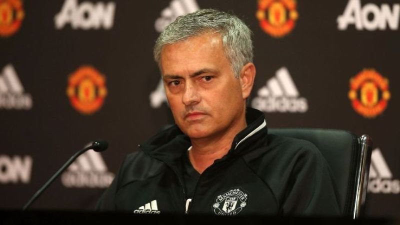 Jose Mourinho'dan Beşiktaş'a ret! Bırakmıyor