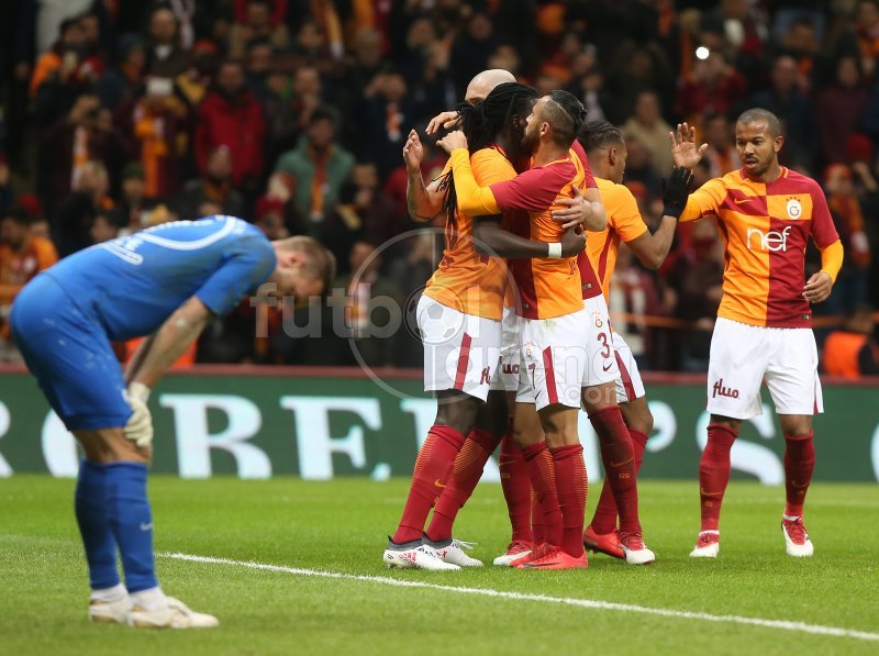 Mustafa Denizli'den Galatasaray için olay sözler! 