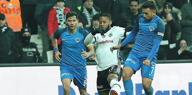 Ryan Babel’in yerine Lens