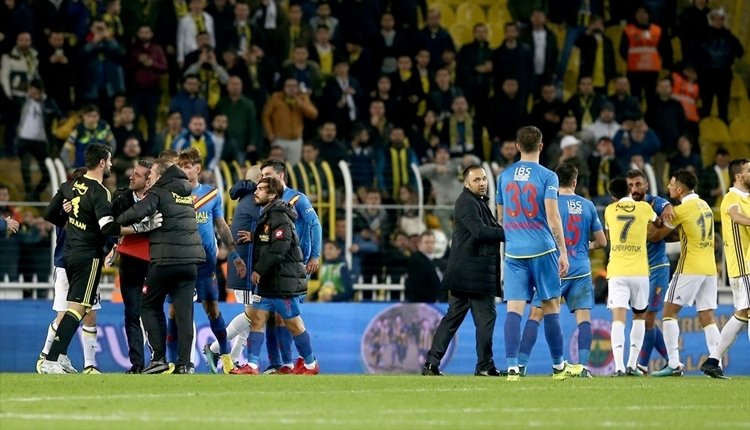 Selçuk Şahin ile Skrtel neden kavga etti?