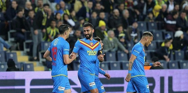 SELÇUK’A BÜYÜK SEVGİ