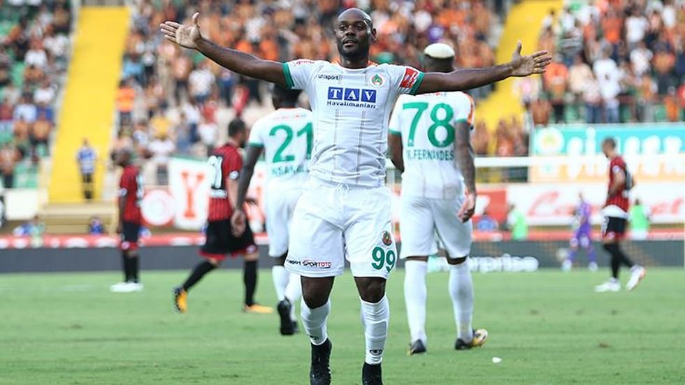 'Vagner Love depremi! Ayrılık gerekçesi çok farklı