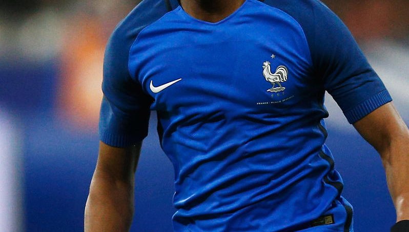 Ve Galatasaray, Fransız futbolcuyla görüşmelere başladı