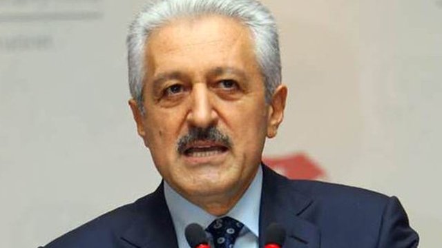 YÖNETİME GİRMEYECEK