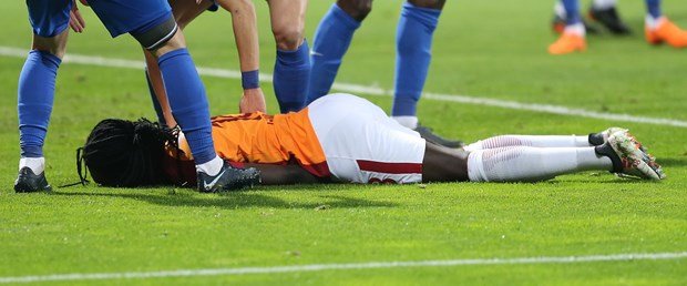 <h2>- Gomis bizi dün çok korkuttu, Gomis’in rahatsızlığı hakkında konuşabilir misiniz?</h2>
