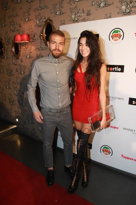 Asena Atalay dava açtı, mahkeme kararını verdi! Caner'e transfer sorusu