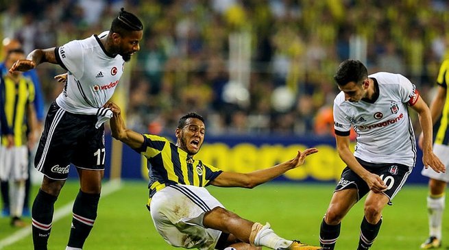 'Beşiktaş - Fenerbahçe derbisinin İddaa oranları açıklandı