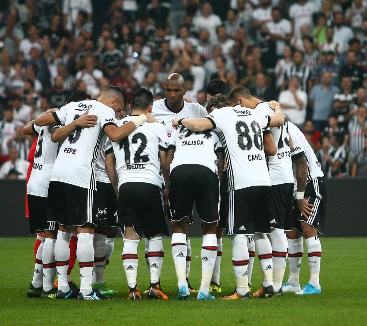 Beşiktaş’ın eski gözdesi Everton’da