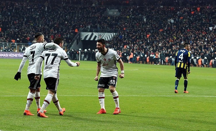 'Beşiktaşlı eski yöneticiden Aykut Kocaman'a gönderme! 