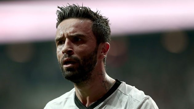 'Beşiktaş'ta Gökhan Gönül gelişmesi