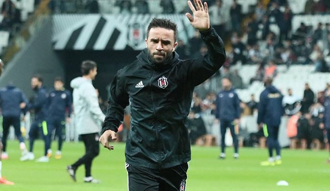 'Beşiktaş'ta yönetim düğmeye bastı! Gökhan Gönül için flaş karar