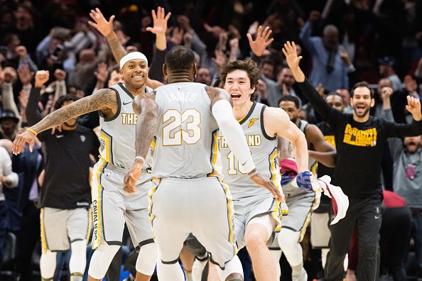 'Cedi Osman NBA'de büyülüyor! Lebron James'den Cedi'ye övgü dolu sözler!