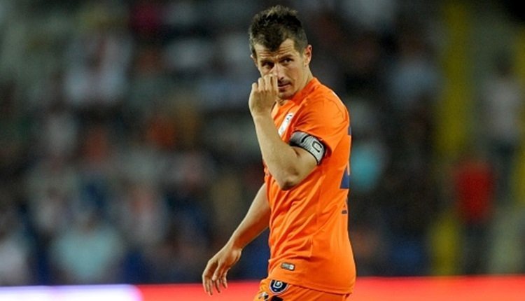 'Emre Belözoğlu neden ceza almadı? İşte merak edilen sorunun cevabı