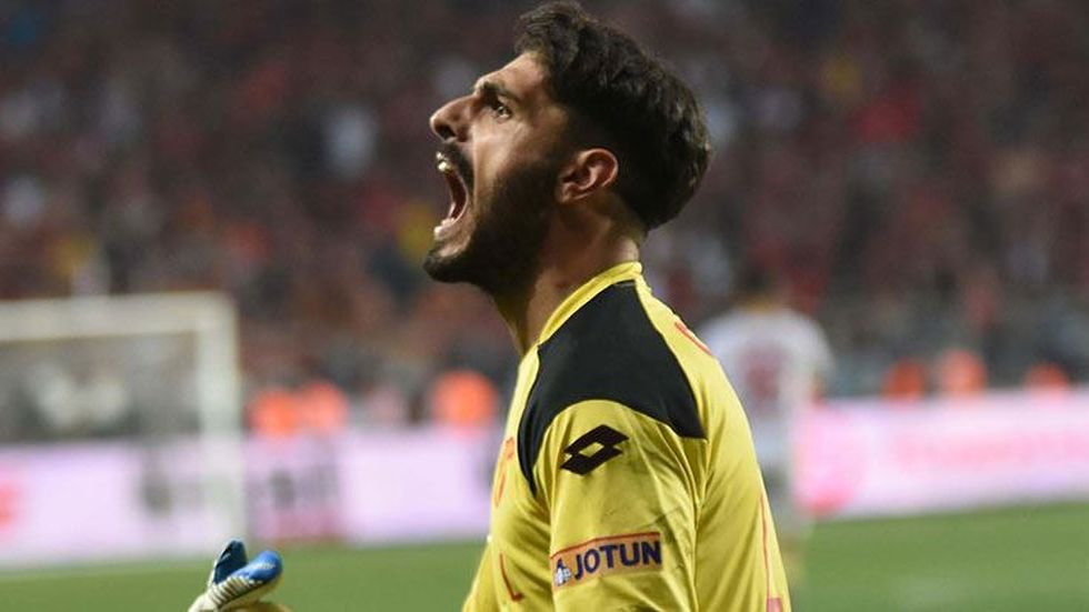 'Eski Beşiktaşlı kaleci Günay Güvenç'e müjde