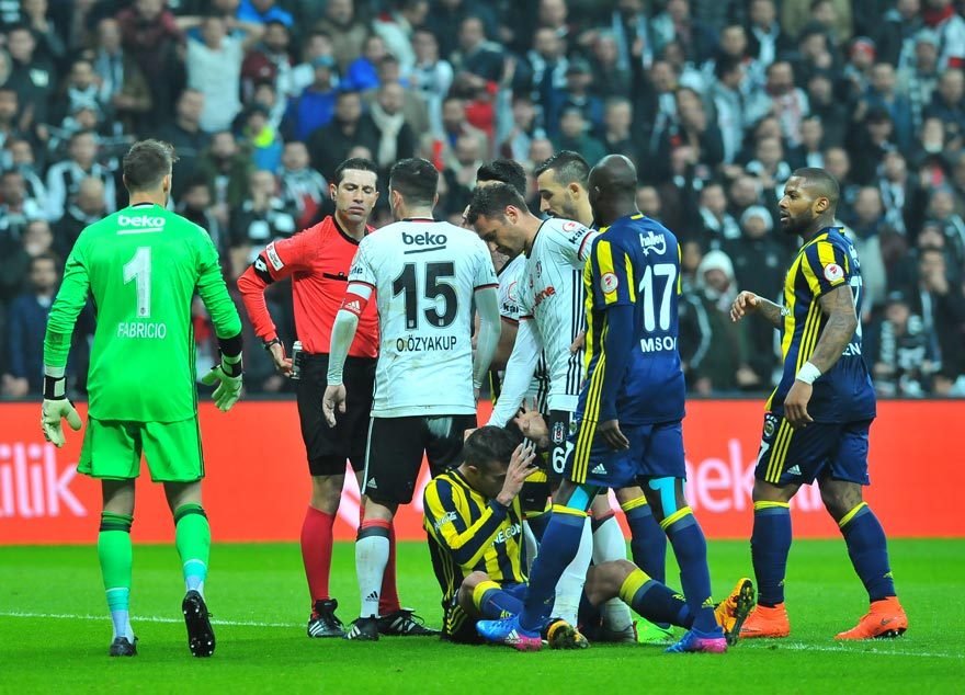 'Fenerbahçe - Beşiktaş derbisi öncesi flaş gelişme! 7 futbolcu...