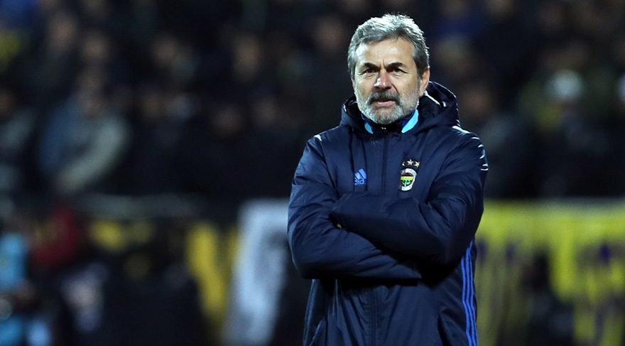 'Fenerbahçe'de herkesin merakla beklediği karar!