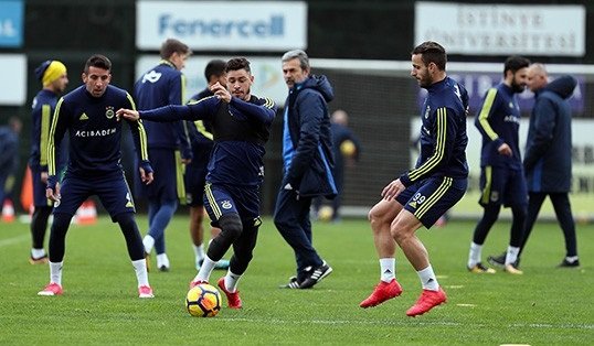 'Fenerbahçe'de sakatlık gelişmesi! 2 futbolcu...