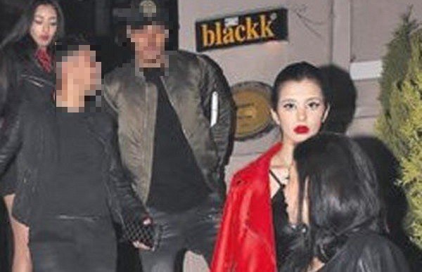 'Fenerbahçeli yıldız 3 kadınla gecelerde yakalandı