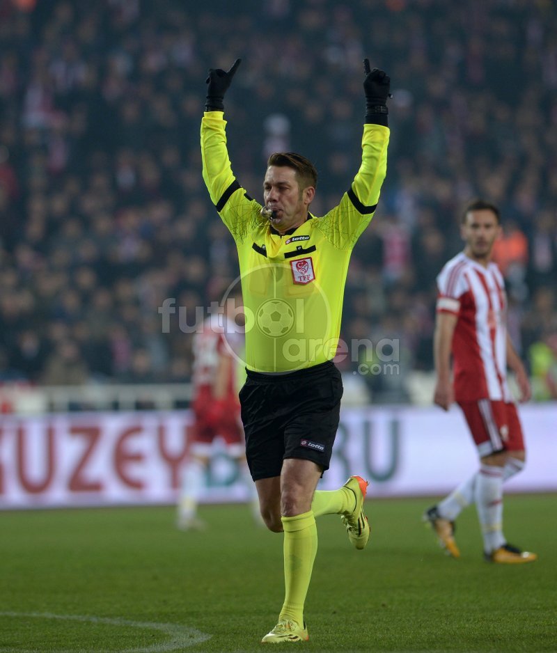 Fırat Aydınus'un penaltısına Galatasaray'dan tepki!