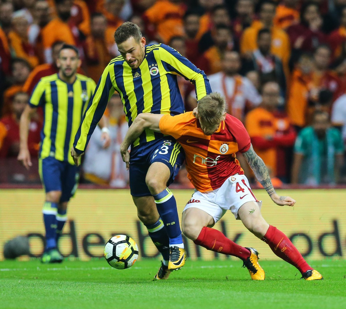 'Galatasaray 5-2 Fenerbahçe! Aradaki farkı GSTV açıkladı