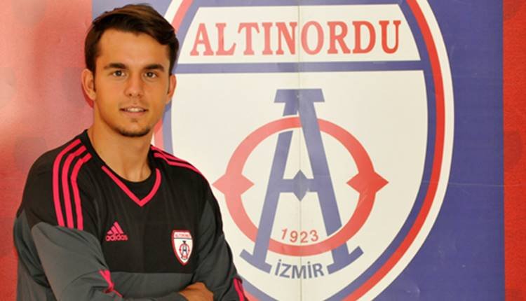 'Galatasaray'ın isteği genç yıldız ortalığı salladı