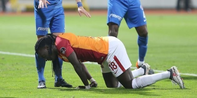 'Gomis, Kasımpaşa maçında hem bayıldı hem de rekor kırdı