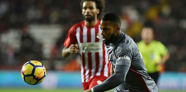 Jeremain Lens krediyi tüketti